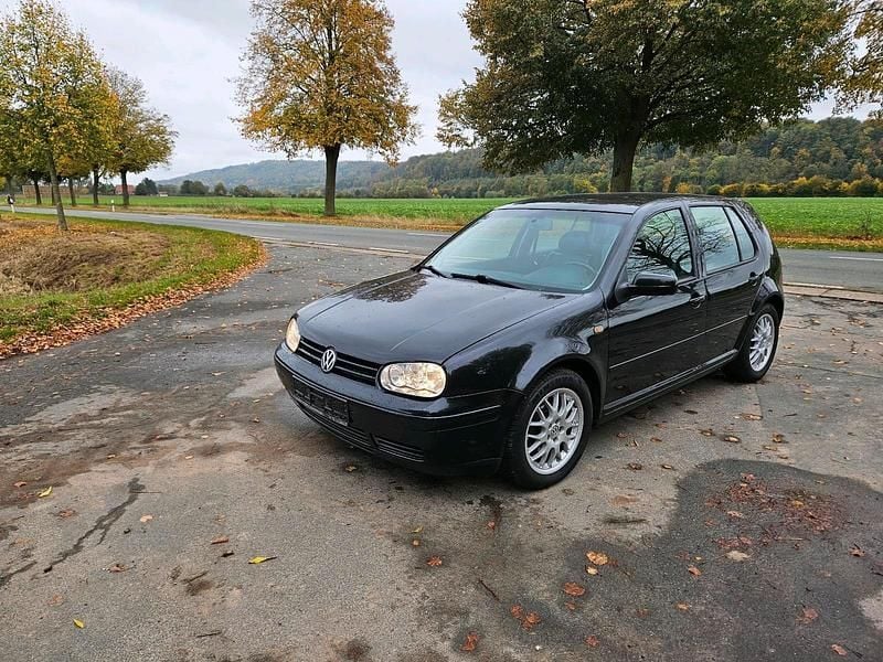 Schwarz Gebraucht 1999 VW Golf IV Highline Kleinwagen | 2.950 € (Etwas zu teuer) - Bild 1/4