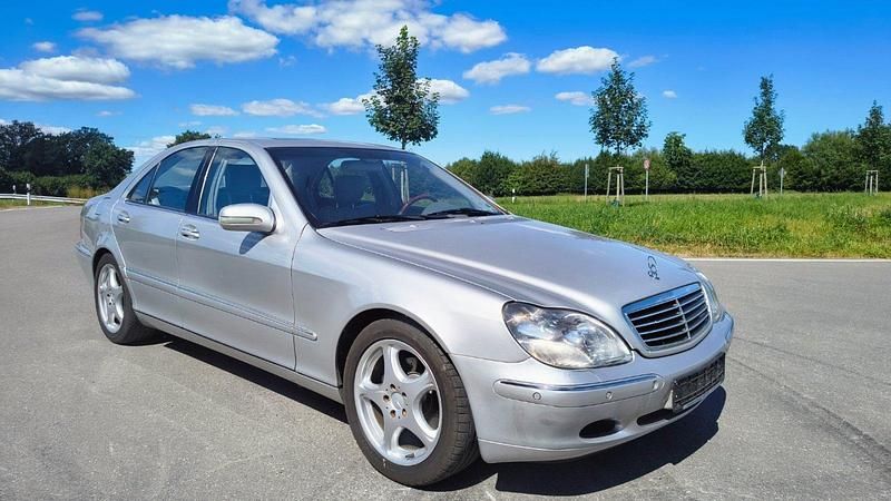 Silber Gebraucht 1999 Mercedes S320 Limousine | 6.990 € (Etwas zu teuer) - Bild 1/4