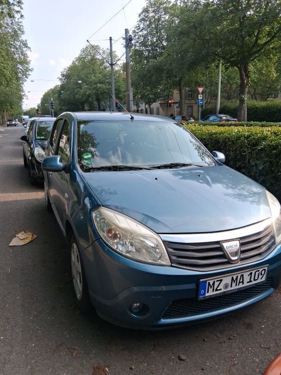 Blau Gebraucht 2009 Dacia Sandero Kleinwagen | 2.500 € (Fairer Preis) - Bild 1/4