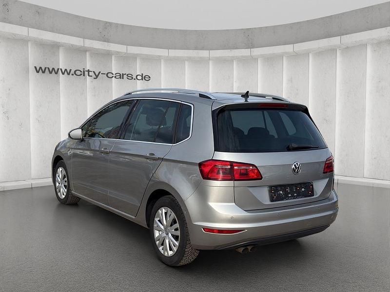 Gebraucht VW Golf Sportsvan Highline 150 PS (110 kW) 2017 Silber Van / Kleinbus