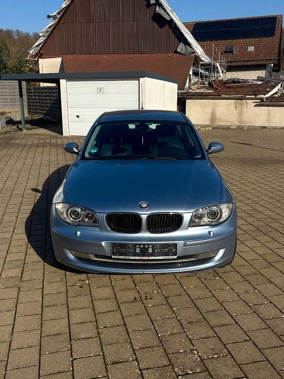 Gebraucht BMW 116 122 PS (89 kW) 2008 Silber Kleinwagen