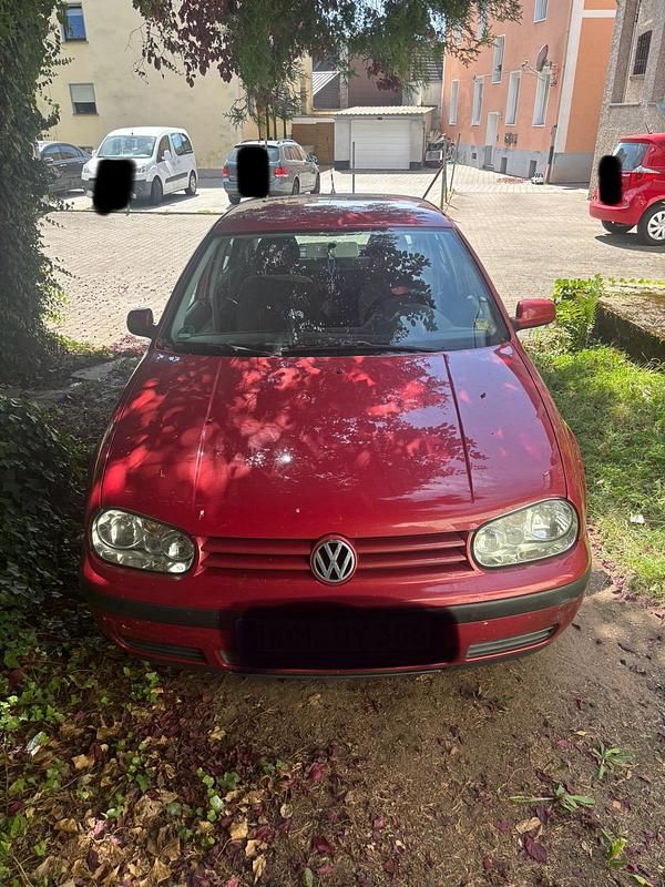 Rot Gebraucht 2000 VW Golf IV Kleinwagen | 1.750 € (Fairer Preis) - Bild 1/4