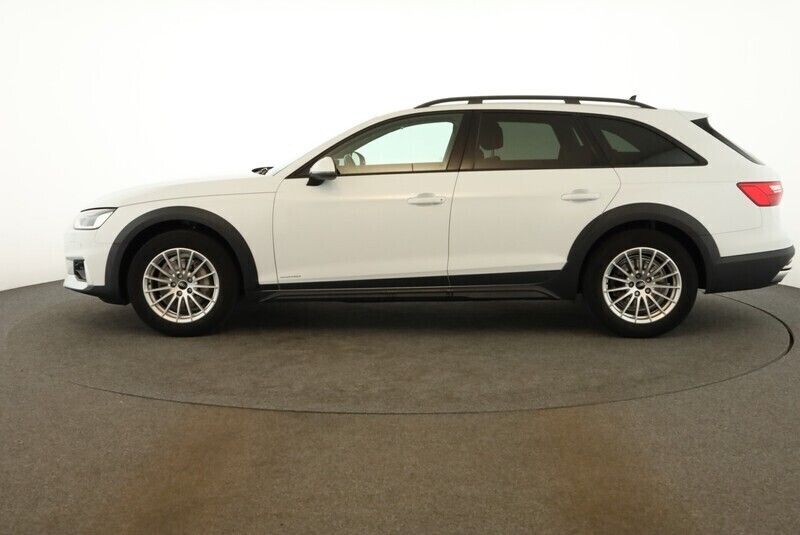 Gebraucht Audi A4 Allroad 204 PS (150 kW) 2023 Gletscherweiß metallic Kombi