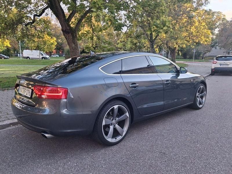 Grau Gebraucht 2012 Audi A5 Sportback Sport Kleinwagen | 9.500 € (Guter Preis) - Bild 1/4
