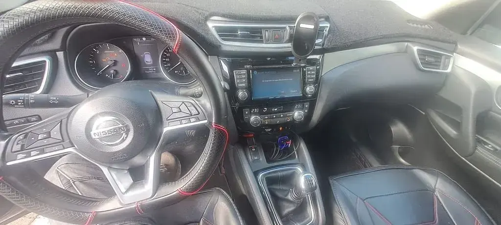 Gebraucht Nissan Qashqai N-Connecta 131 PS (96 kW) 2018 Grau SUV