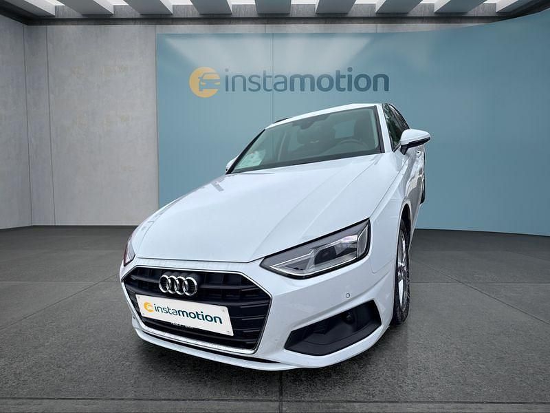 Weiß Gebraucht 2024 Audi A4 Kombi | 31.449 € (Superpreis) - Bild 1/4