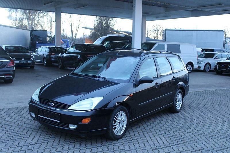 Gebraucht Ford Focus 101 PS (74 kW) 2000 Schwarz Kombi