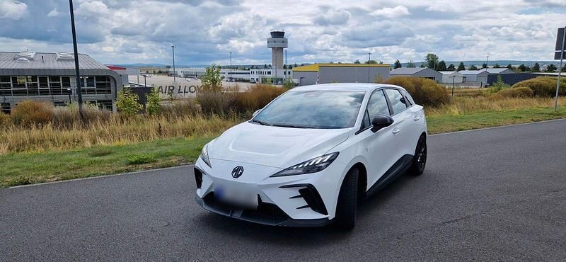 Weiß Gebraucht 2022 MG MG4 EV Kleinwagen | 18.499 € (Fairer Preis) - Bild 1/4