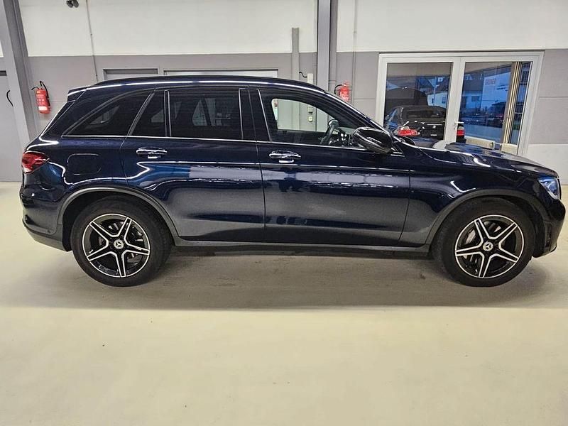 Gebraucht Mercedes GLC400d AMG line Plus 330 PS (242 kW) 2020 Blau SUV