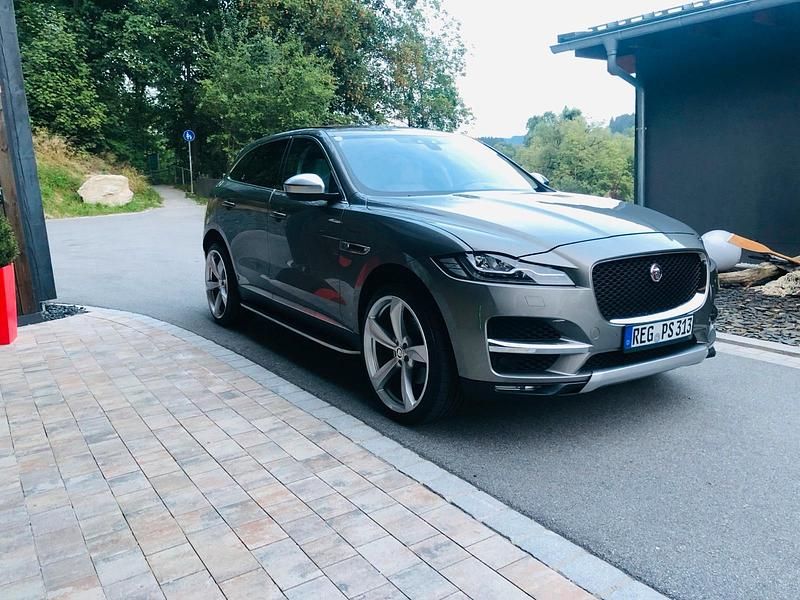 Gebraucht Jaguar F-Pace 305 PS (224 kW) 2017 Grau SUV