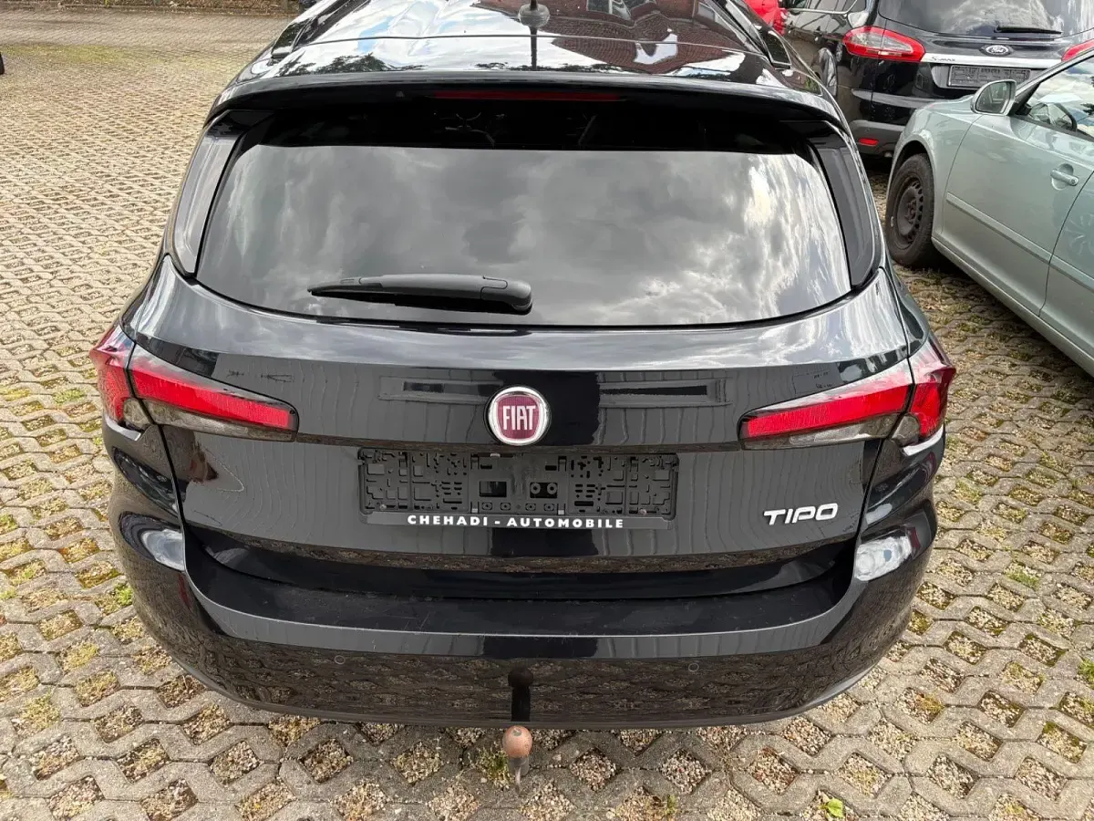 Gebraucht Fiat Tipo Lounge 120 PS (88 kW) 2018 Schwarz Kombi