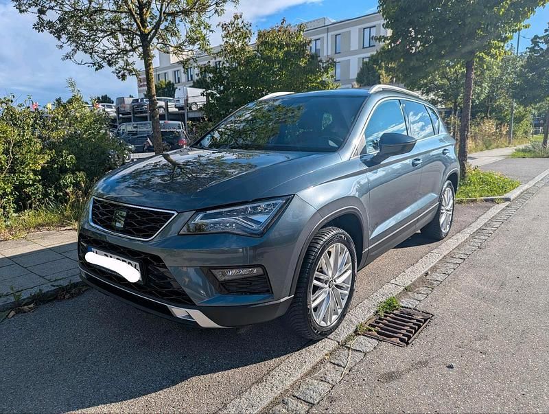Grau Gebraucht 2018 Seat Ateca 4Drive SUV | 17.000 € (Guter Preis) - Bild 1/4