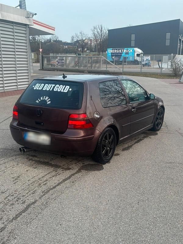 Gebraucht VW Golf 105 PS (77 kW) 2001 Braun Coupé