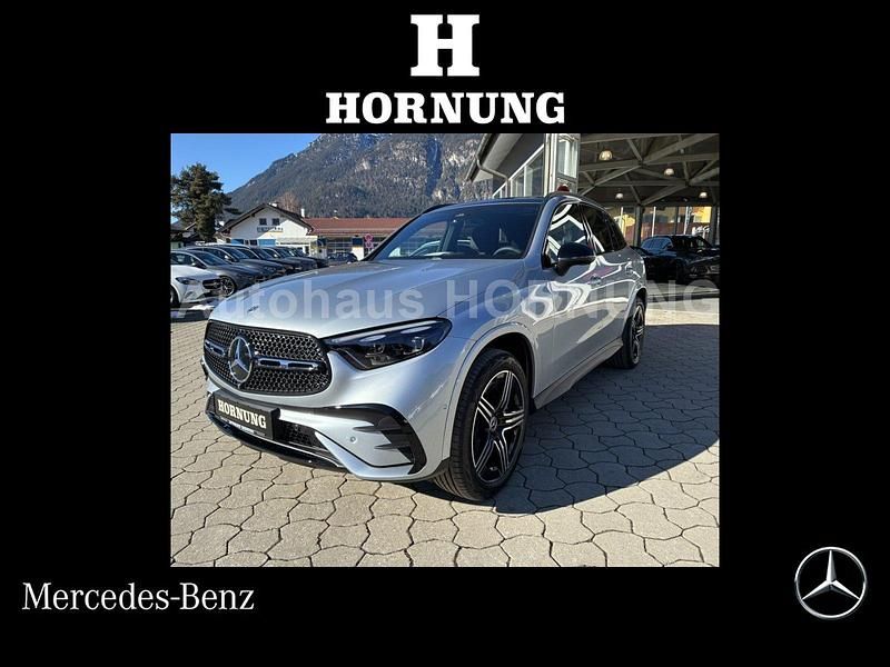 Gebraucht Mercedes GLC300e AMG 333 PS (244 kW) 2026 Metalliclack hightechsilber