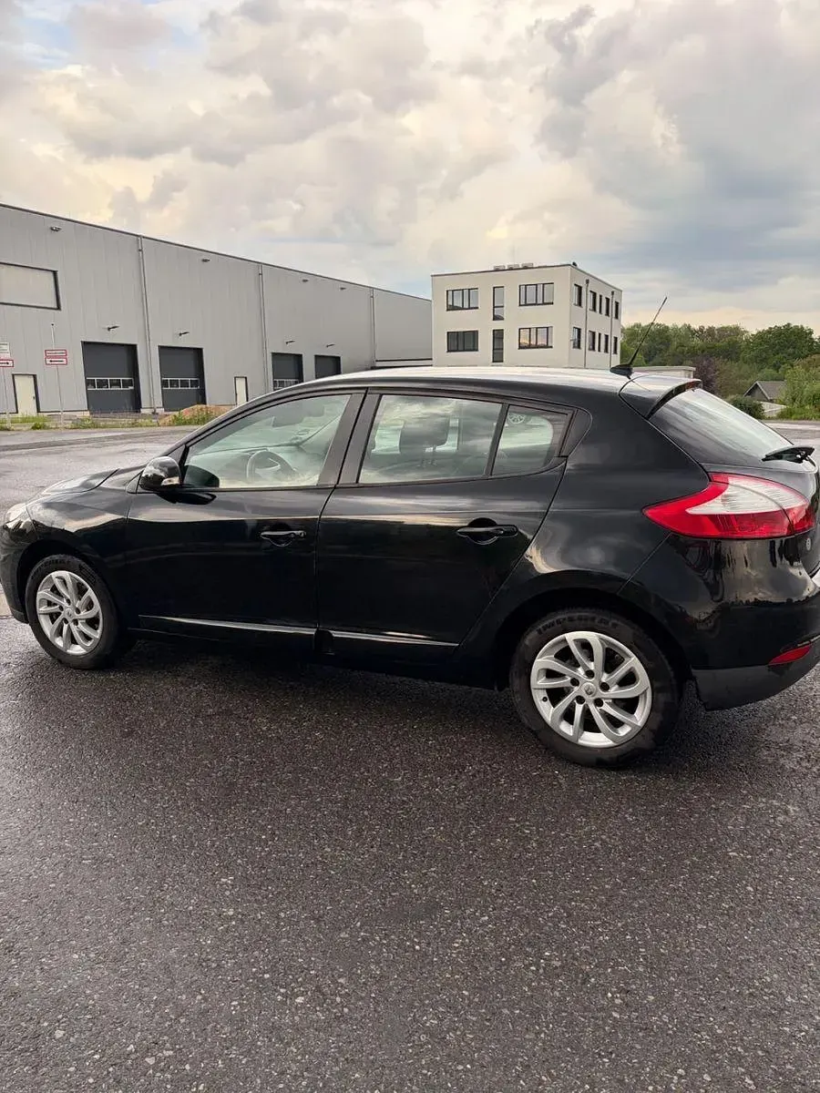 Gebraucht Renault Mégane Initiale Paris 116 PS (85 kW) 2013 Schwarz Limousine
