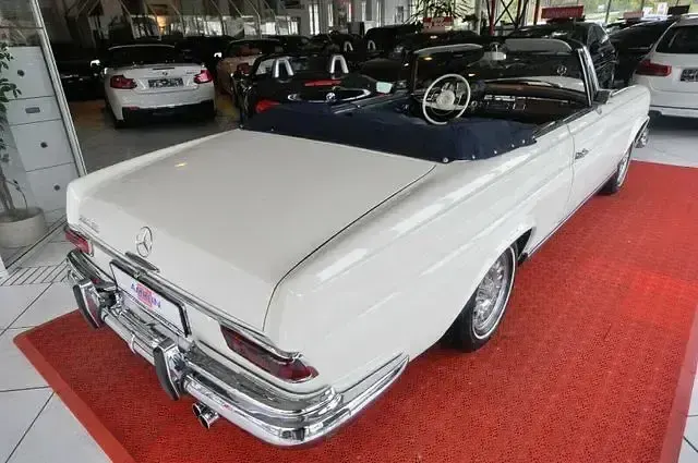 Gebraucht Mercedes 280 SE 160 PS (117 kW) 1969 Weiß Cabrio
