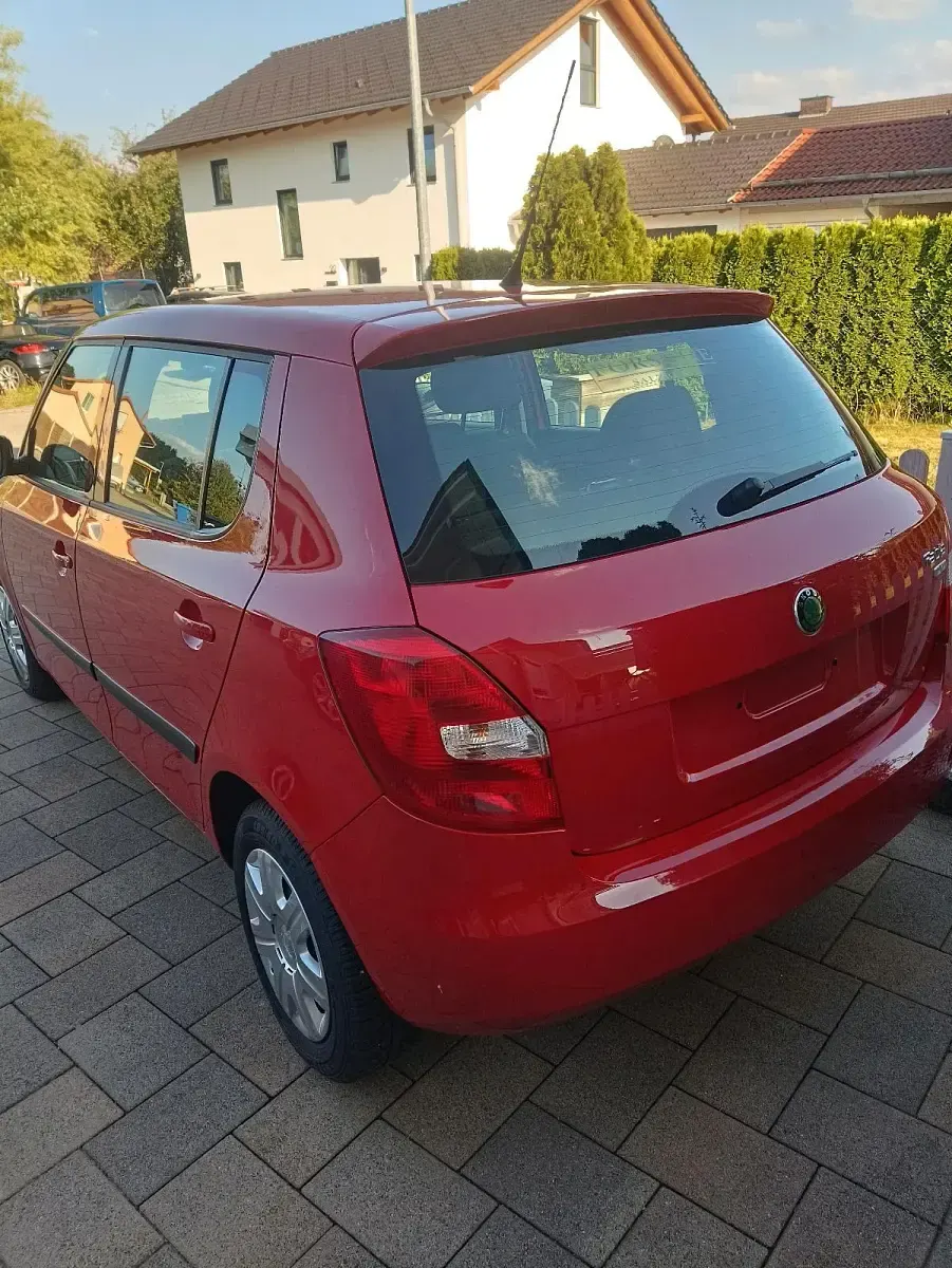 Gebraucht Skoda Fabia 60 PS (44 kW) 2008 Rot Kleinwagen