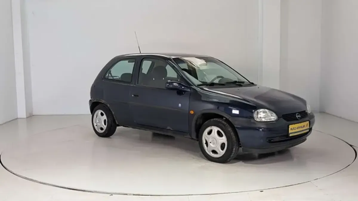 Gebraucht Opel Corsa 65 PS (47 kW) 1998 Blau Kleinwagen