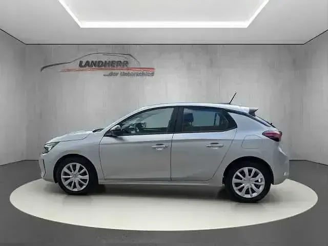 Gebraucht Opel Corsa 101 PS (74 kW) 2024 Kristall silber (metallic) Kleinwagen