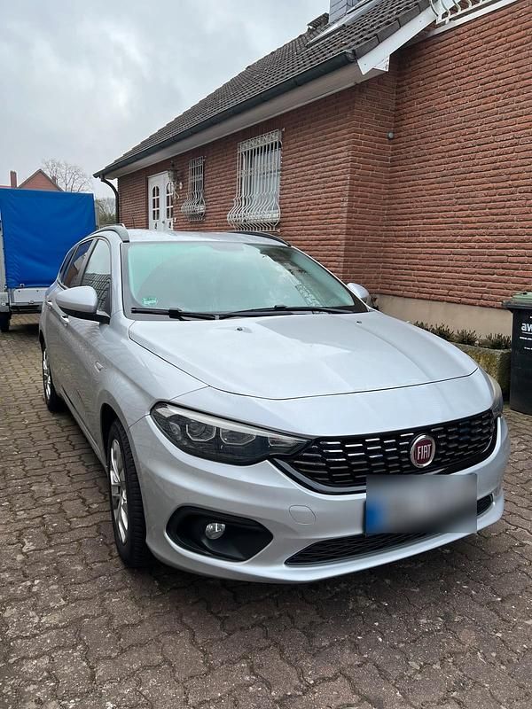 Gebraucht Fiat Tipo 120 PS (88 kW) 2016 Silber Kombi