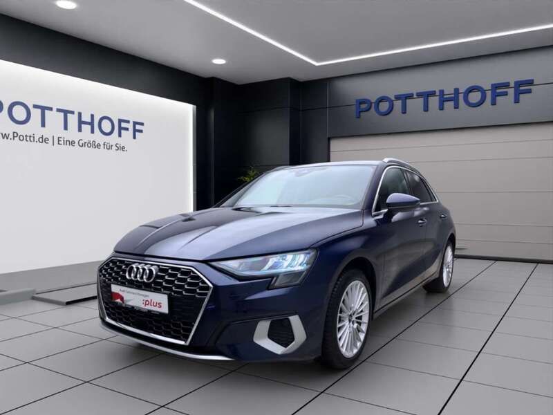 Blau Gebraucht 2024 Audi A3 Sportback Advanced Limousine | 29.750 € (Superpreis) - Bild 1/4