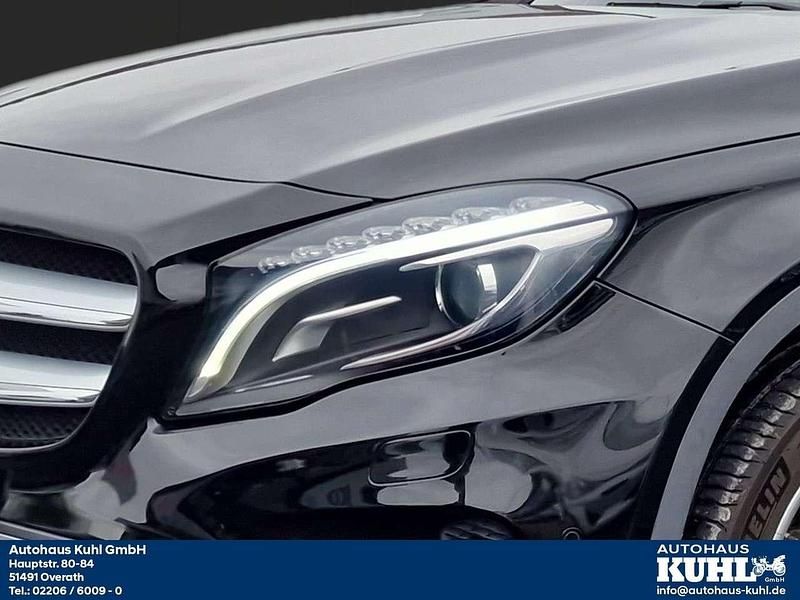 Gebraucht Mercedes GLA200 156 PS (114 kW) 2015 Schwarz SUV