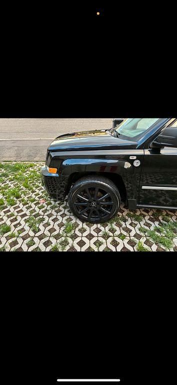 Gebraucht Jeep Patriot Limited 170 PS (125 kW) 2010 Schwarz SUV