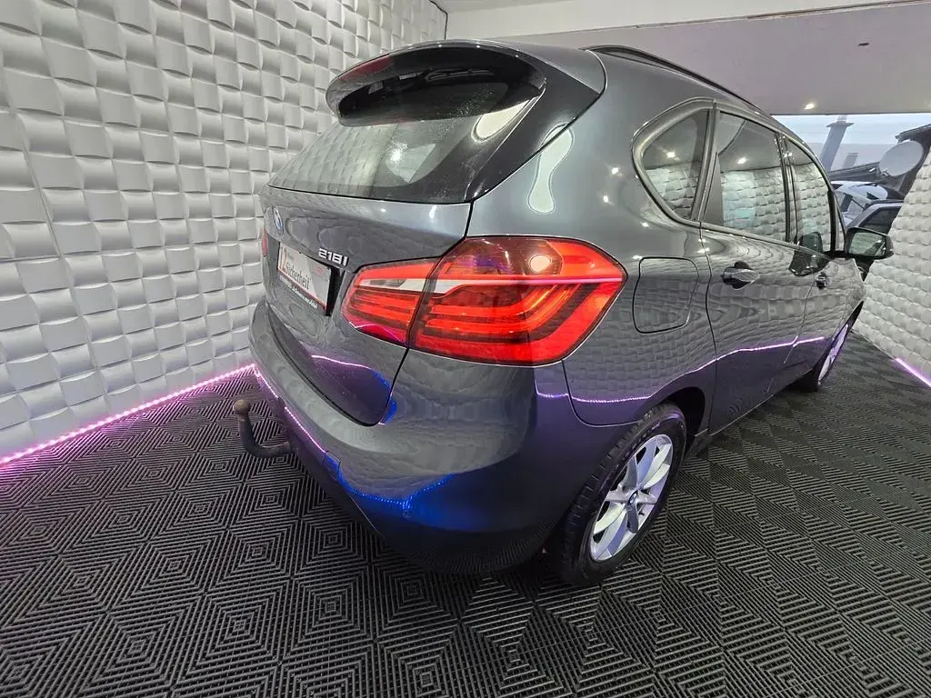 Gebraucht BMW 218 Active Tourer Basis 136 PS (100 kW) 2016 Grau Van / Kleinbus