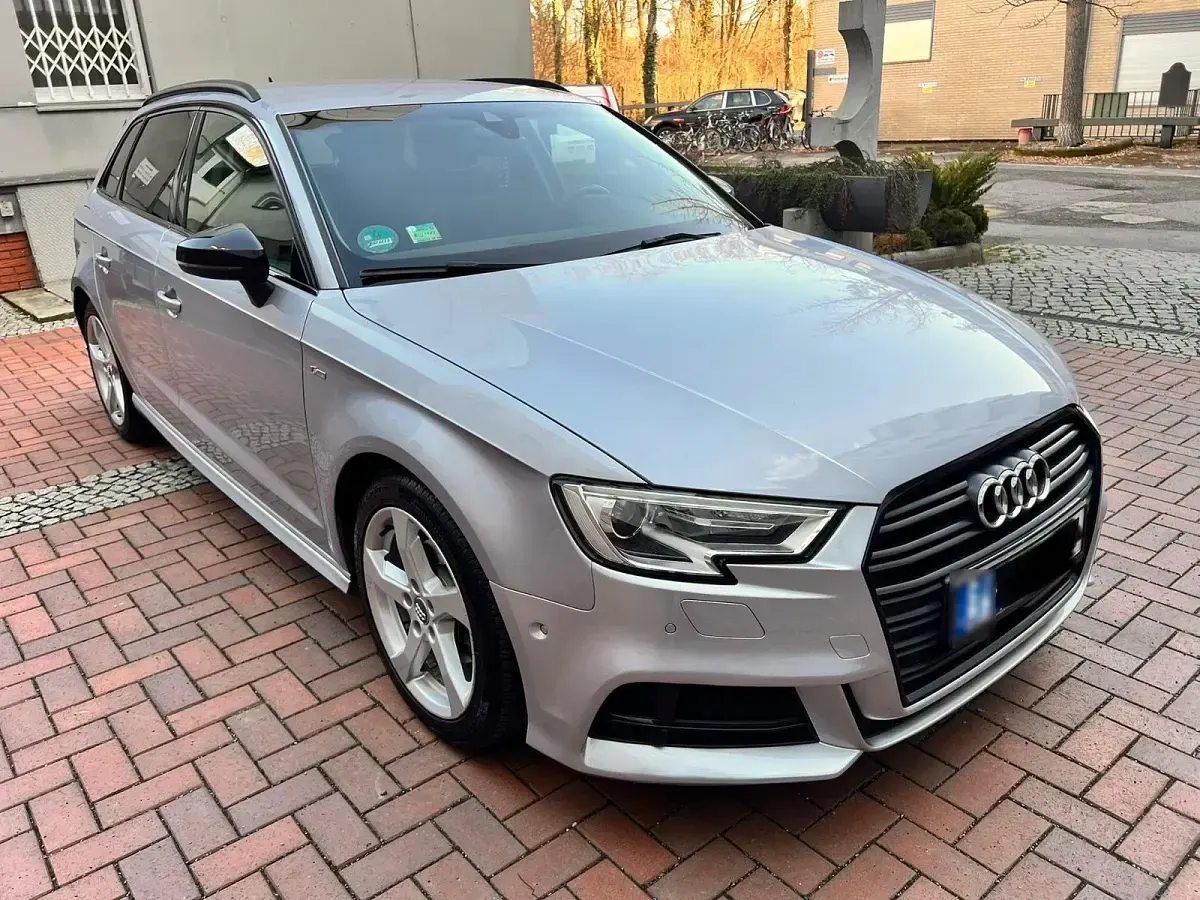 Gebraucht Audi A3 S-Line 116 PS (85 kW) 2018 Silber Limousine