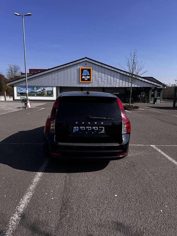 Gebraucht Volvo V50 R-Design 114 PS (83 kW) 2012 Kombi