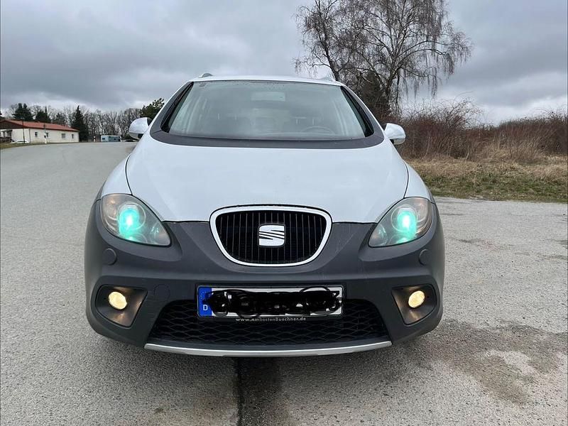 Gebraucht Seat Altea 170 PS (125 kW) 2011 Weiß Van / Kleinbus