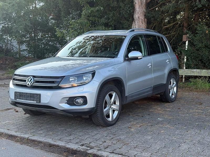 Silber Gebraucht 2013 VW Tiguan Style SUV | 9.699 € (Guter Preis) - Bild 1/4