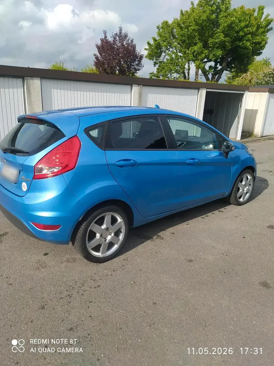 Gebraucht Ford Fiesta 60 PS (44 kW) 2011 Blau Limousine