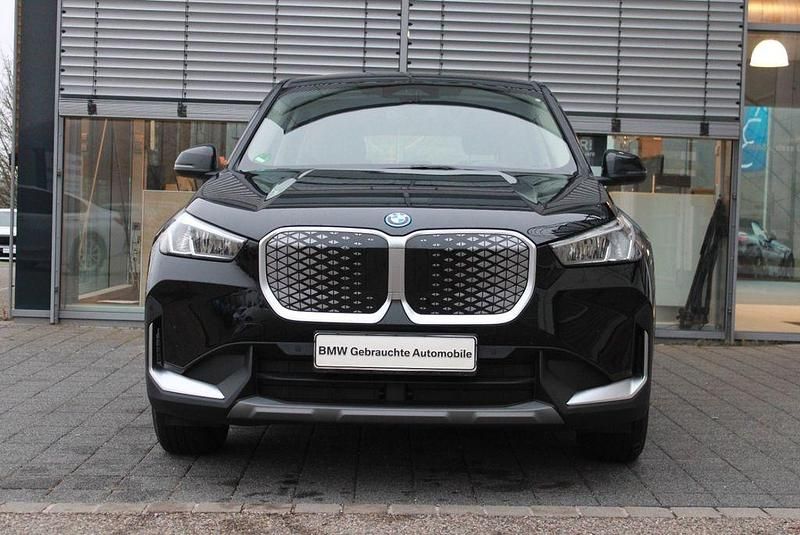 Gebraucht BMW iX1 Performance 225 kW (306 PS) 2023 Schwarz SUV