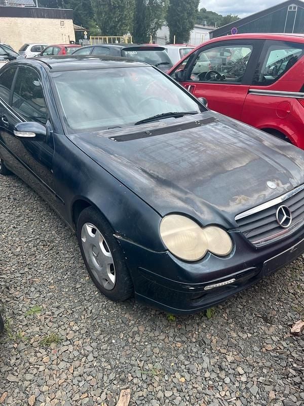 Gebraucht 2001 Mercedes C180 Coupé | 750 € (Guter Preis) - Bild 1/3