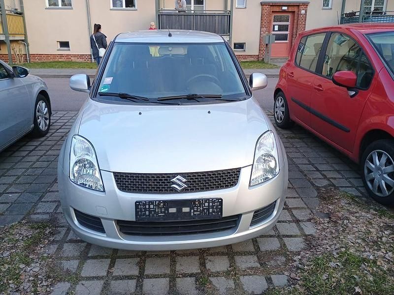 Gebraucht Suzuki Swift 92 PS (67 kW) 2008 Silber Kleinwagen