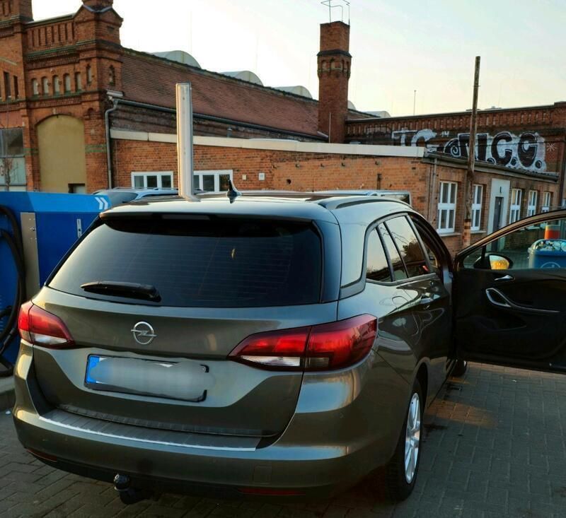 Grau Gebraucht 2019 Opel Astra Kombi | 10.700 € (Fairer Preis) - Bild 1/4