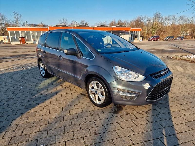 Gebraucht Ford S-MAX Titanium 163 PS (119 kW) 2013 Grau Van / Kleinbus