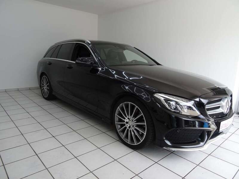 Schwarz Gebraucht 2016 Mercedes C300 Kombi | 20.990 € (Fairer Preis) - Bild 1/4