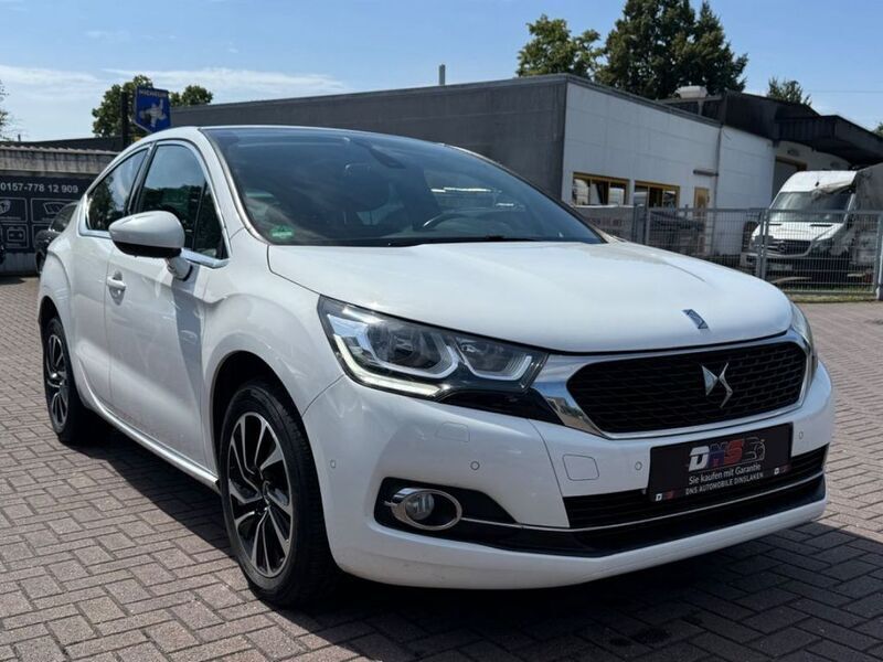 Lack weiss banquise/deckende l Gebraucht 2016 DS Automobiles DS4 Limousine | 10.599 € (Teuer) - Bild 1/4