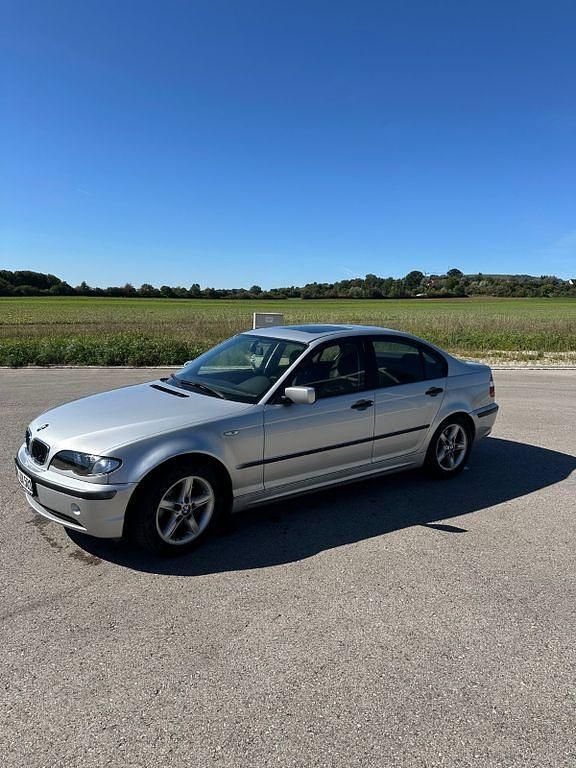 Gebraucht BMW 320 150 PS (110 kW) 2003 Silber Limousine