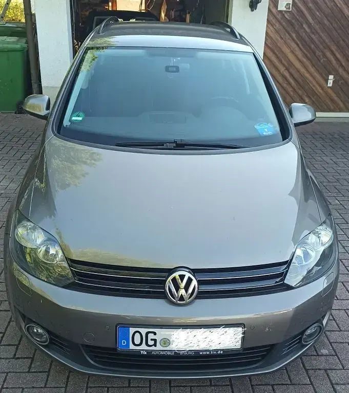 Gebraucht VW Golf Plus Cross Team 122 PS (89 kW) 2011 Braun Van / Kleinbus