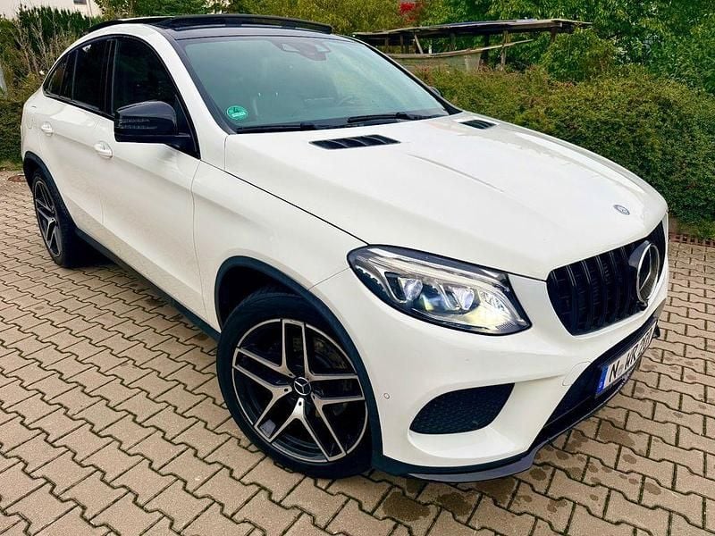 Weiß Gebraucht 2016 Mercedes GLE350 AMG Limousine | 36.990 € (Fairer Preis) - Bild 1/4