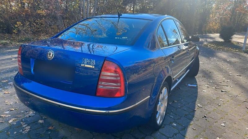 Gebraucht Skoda Superb Elegance 150 PS (110 kW) 2004 Blau Limousine