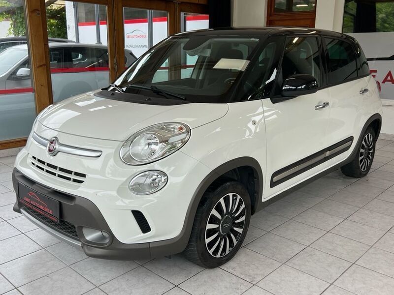 Weiß Gebraucht 2014 Fiat 500L Trekking Van / Kleinbus | 7.500 € (Guter Preis) - Bild 1/4