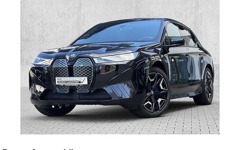 Schwarz Gebraucht 2023 BMW iX M Sport SUV | 52.880 € (Fairer Preis) - Bild 1/4