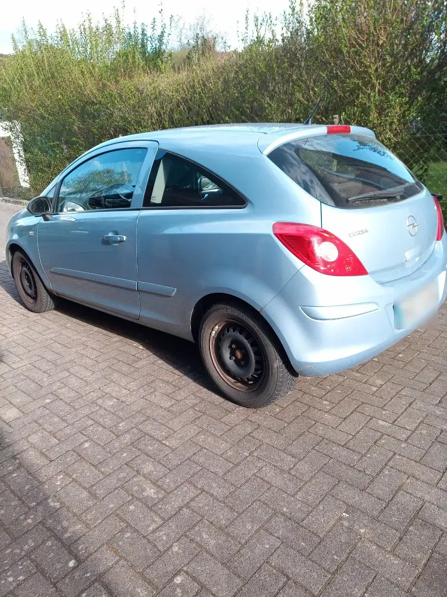 Usata Opel Corsa 70 CV (51 kW) 2006 Blu Utilitaria