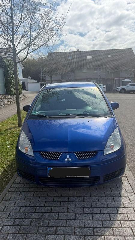Gebraucht Mitsubishi Colt Invite 95 PS (69 kW) 2006 Blau Kleinwagen