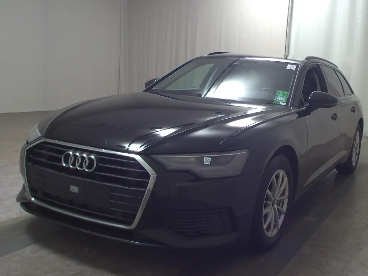 Gebraucht Audi A6 Basis 163 PS (119 kW) 2022 Schwarz Kombi