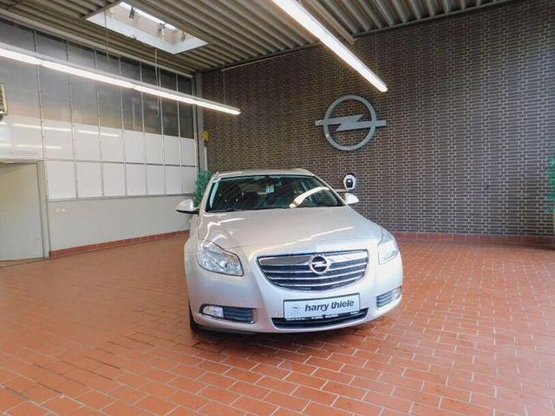 Gebraucht Opel Insignia Edition 140 PS (102 kW) 2009 Silber Kombi